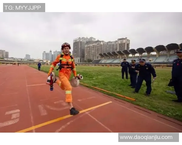 南京篮球队在总决赛中的耐力与毅力展现了团队精神与竞技水平的巅峰对决